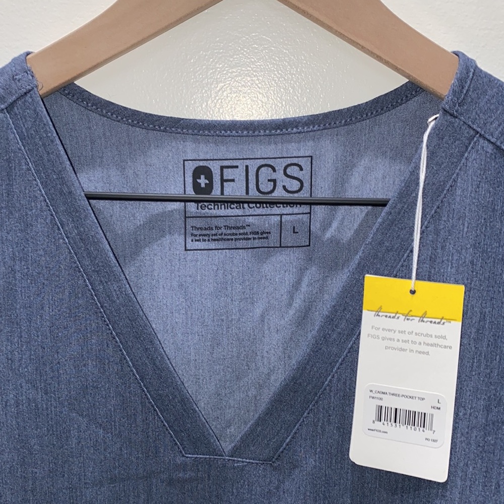 Figs scrub top - Picture 2 of 4